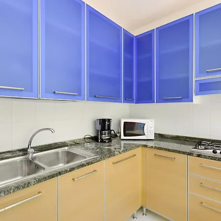 Parco Hemingway-28 By Interhome Daire